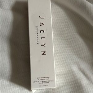 Jaclyn Cosmetics Skin Perfecting Blurring Tint NEW
